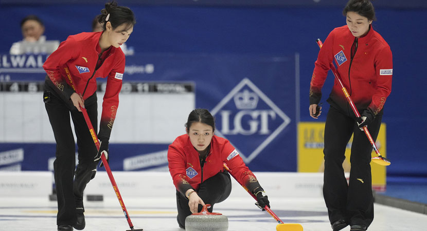 在与强队对 在与强队对