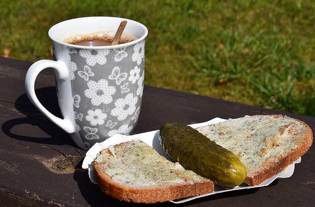 阿莫林谈霍伊伦德进球荒：球队没给予支持，曼联需要改变战术.