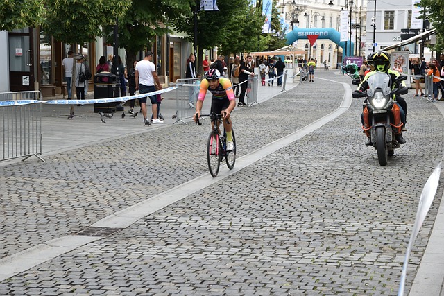 才成就了今 才成就了今